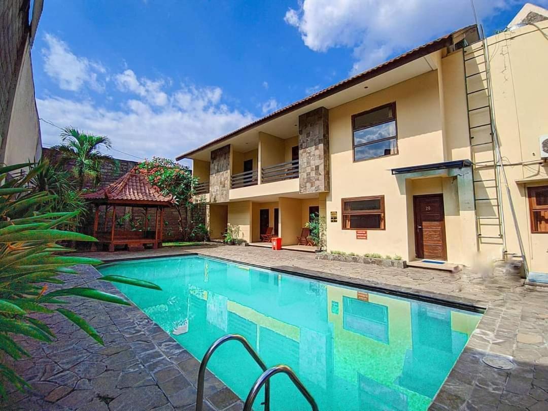 Guest House Teras Solo Syariah Bagian luar foto